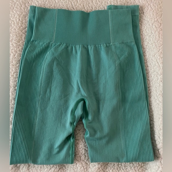 Gymshark Blue ultra seamless leggings. - Picture 2 of 3